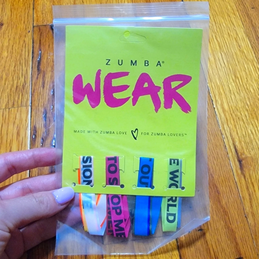 Zumba Fitness Wish Bracelets (11 pk)